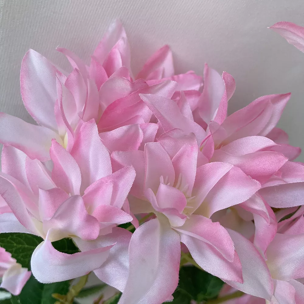 कृत्रिम चेरी ब्लॉसम शाखाएँ